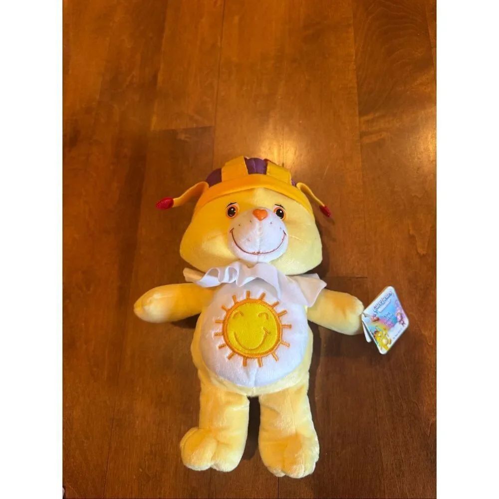 Vintage Care Bears King Funshine Bear Plush 2004 w/ Tag Yellow Sun Belly 10” Rar